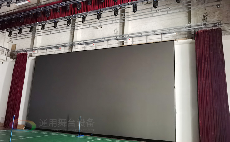 廣州黃花崗禮堂選擇通用舞臺(tái)！禮堂舞臺(tái)阻燃幕布、吊桿、舞臺(tái)燈光項(xiàng)目圓滿竣工！